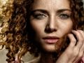 თამაში Curly თმის ქალი Jigsaw  ონლაინ