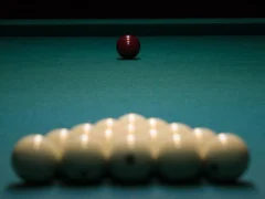 თამაში 3d Billiard Piramid ონლაინ