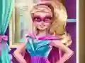 თამაში Superhero Doll Closet ონლაინ