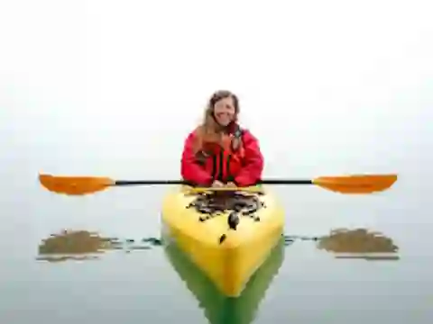 თამაში Kayak Kayaking Lake Jigsaw ონლაინ