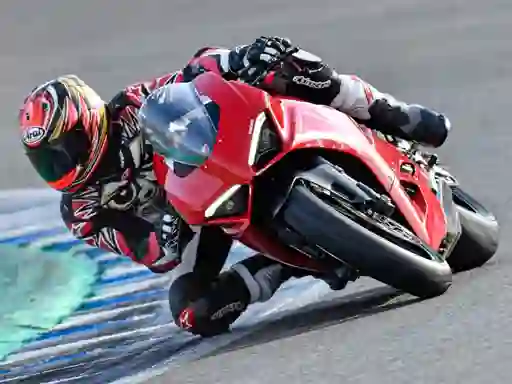 თამაში 2020 Ducati Panigale ონლაინ