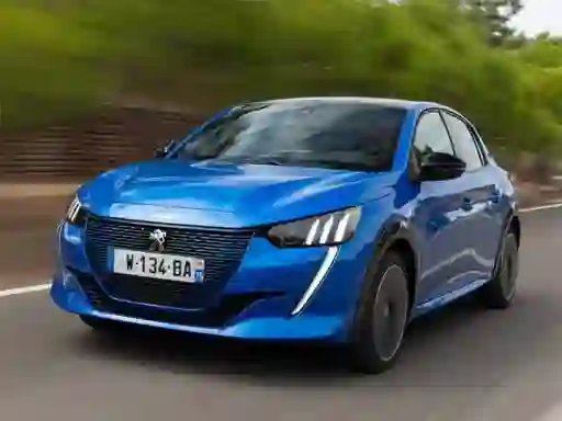თამაში Peugeot E-208 ონლაინ
