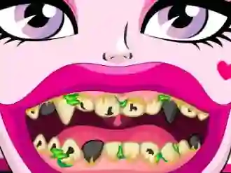 თამაში Draculaura Bad Teeth ონლაინ