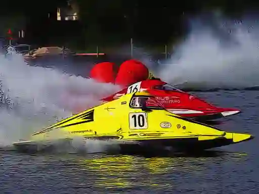 თამაში Motor Racing Boat ონლაინ
